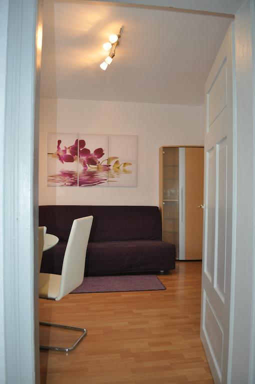 Modern Flat Between Munich & Bavarian Lakes Apartment Kaufbeuren Room photo